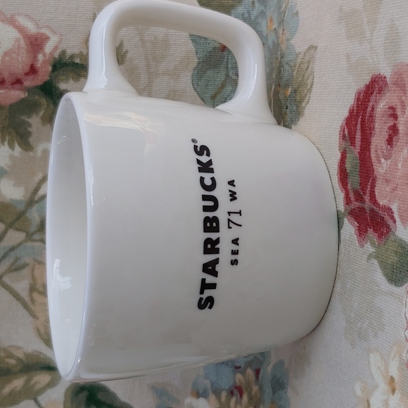 Starbucks Seattle 71' Washington Classic White Coffee Mug Set 2018 Collection - Picture 9 of 15